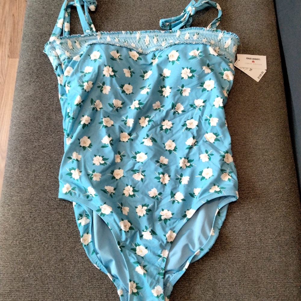 Draper James Lands' End 16w swimsuit